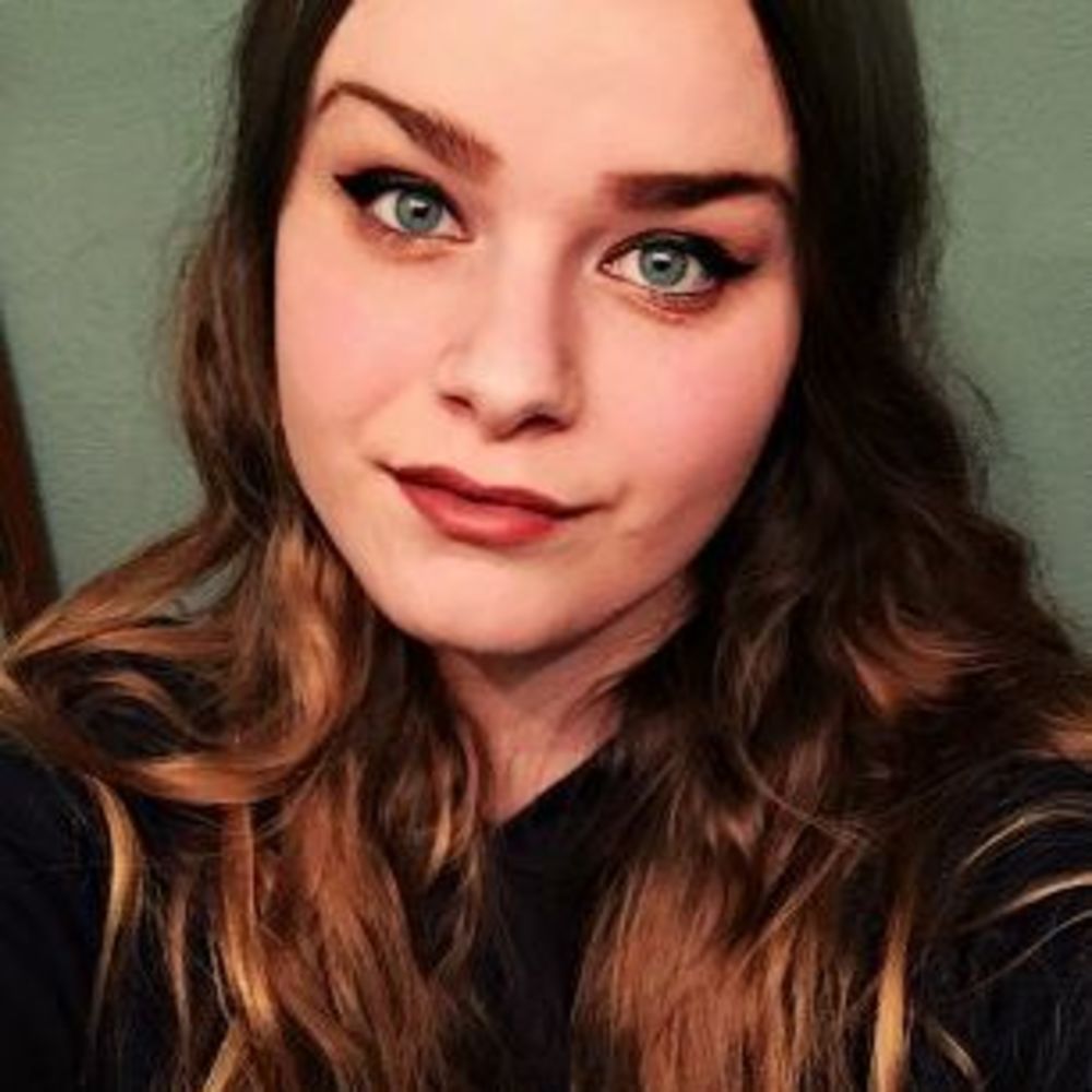 Meet your Posher, Kenzi